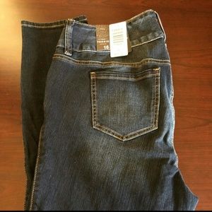 NWT Torrid crop skinny jeans sz 16